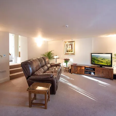 Oberon River View Apartment Bourton-on-the-Water Extérieur photo