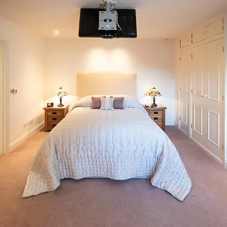Oberon River View Apartment Bourton-on-the-Water Extérieur photo