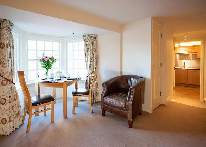 Oberon River View Apartment