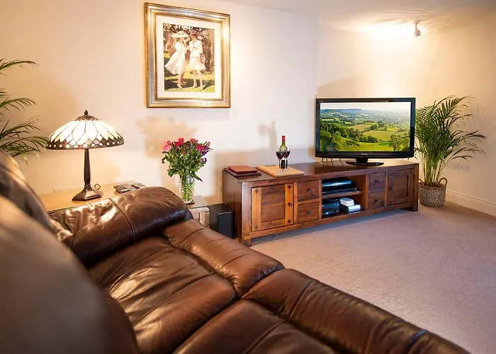 Oberon River View Apartment